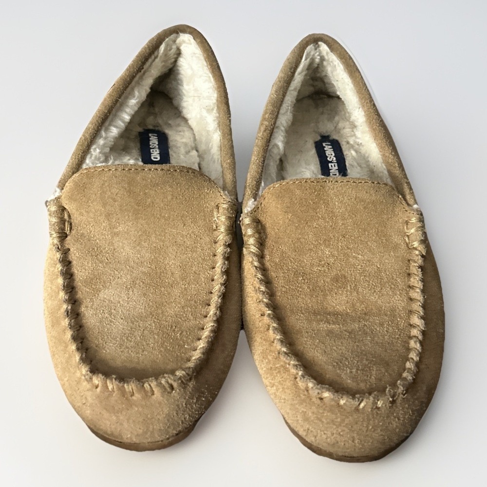 Lands End Women's Fuzzy Lined Suede Moccasin Slippers Tan Sz 6 B